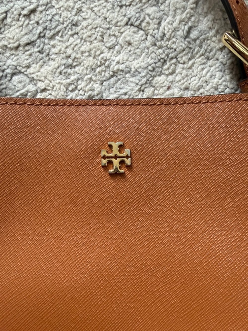 Tory Burch Robinson Tote - Picture 6 of 6